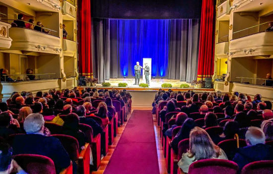 Rendere economicamente più accessibile il teatro è una modalità per promuovere e valorizzare il patrimonio culturale